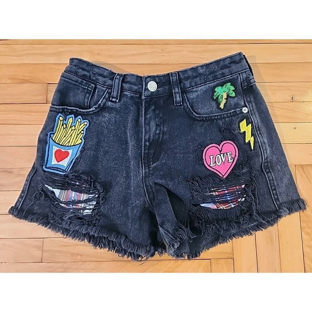 Signature Eight Shorts Women’s SMALL TORN IRON ON EMBELLISHED